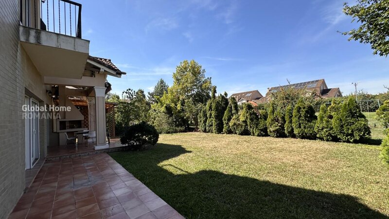 Pipera Vila 10 Camere 435 MP  Pipera - Ibiza Golf & Light Teren 453 MP  Parcare