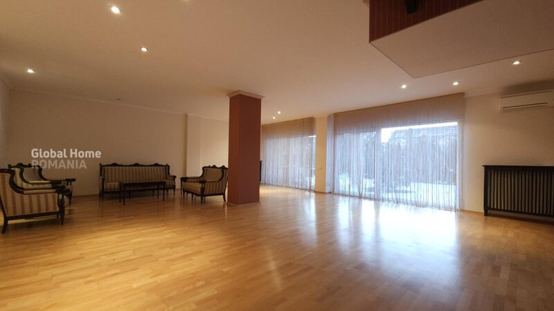 Pipera Vila 10 Camere 435 MP  Pipera - Ibiza Golf & Light Teren 453 MP  Parcare